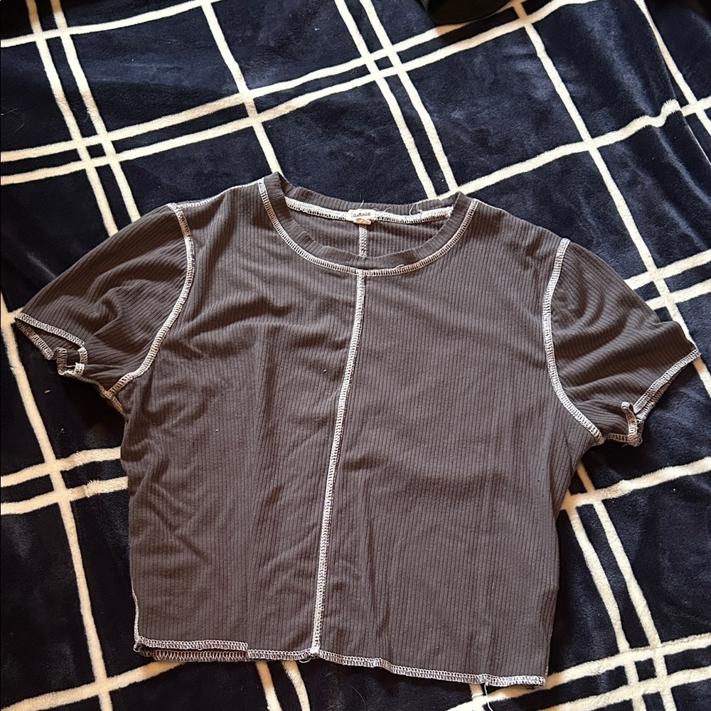 Garage Gray Ribbed Cropped Tee with Contrast Seams